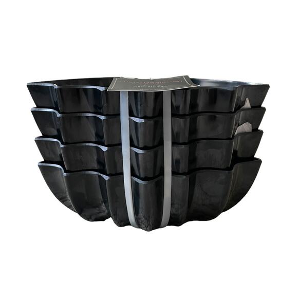 Christian Siriano BLACK BAT Melamine Bowls 7.5x2 Set of 4 Spooky Halloween NEW - Picture 4 of 13